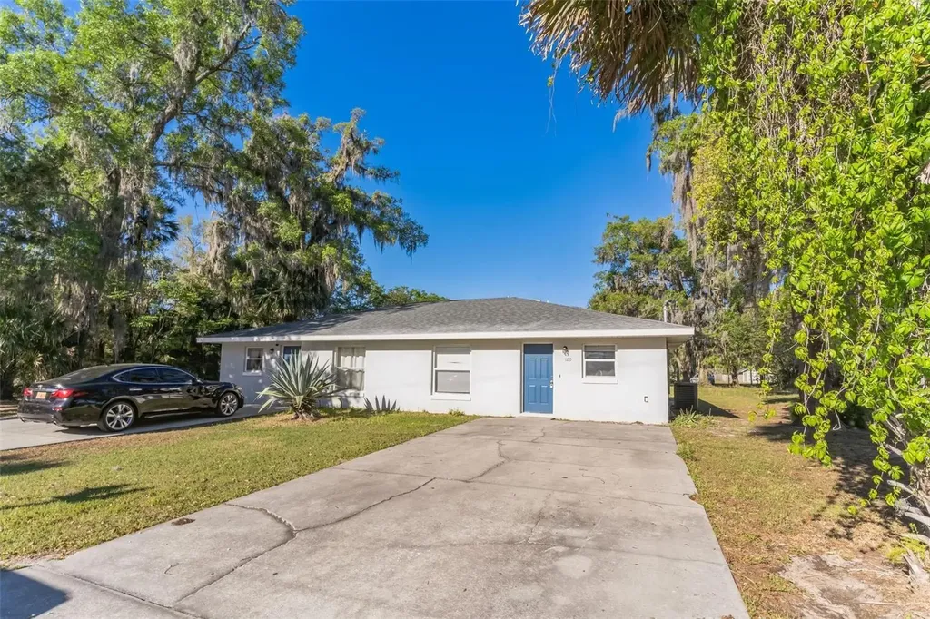 120 S Massachusetts Avenue Deland FL 32724