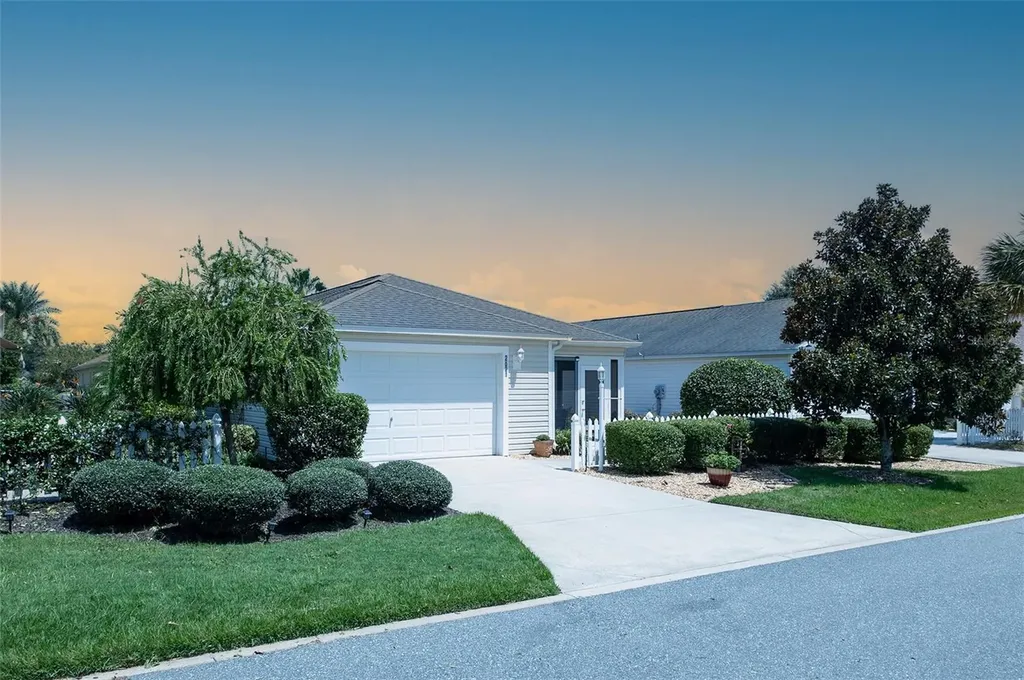 2621 Margaret Place The Villages FL 32163