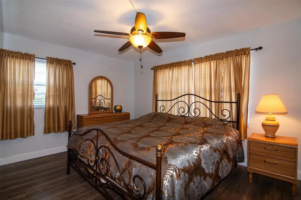 4158 Tamiami Trail Port Charlotte FL 33952
