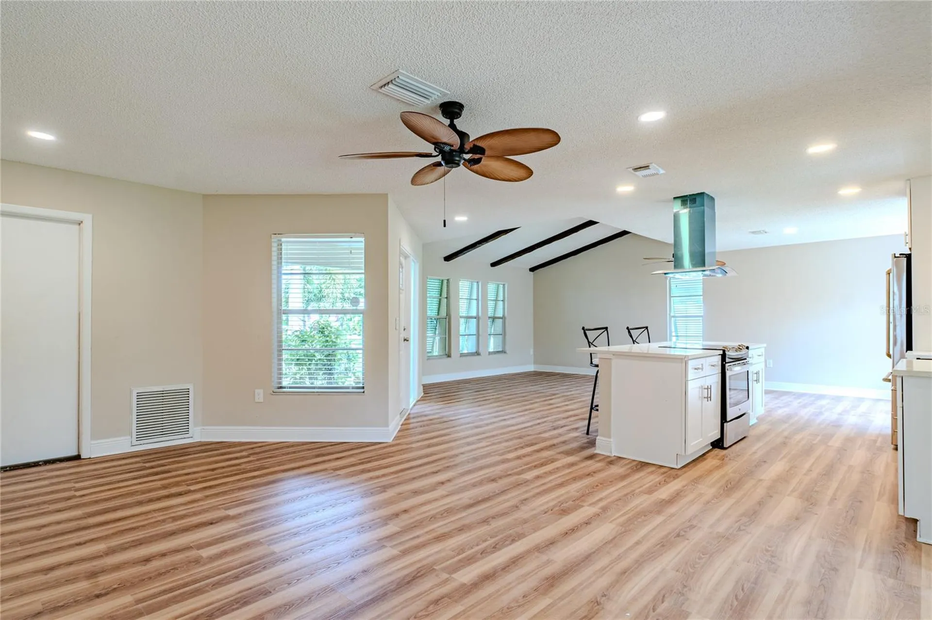 1501 63rd Street W Bradenton FL 34209