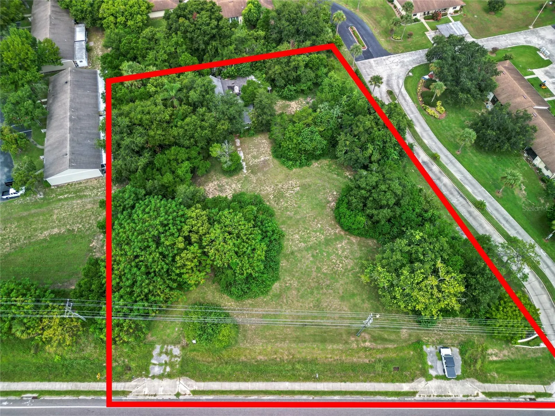 30035 State Road 19 Tavares FL 32778