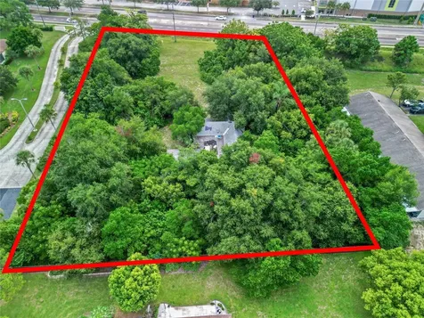 30035 State Road 19 Tavares FL 32778