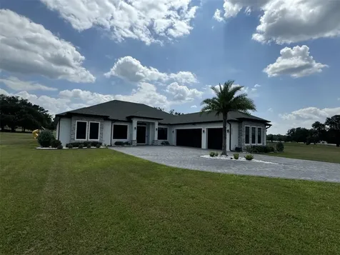 5800 Club Drive Groveland FL 34736
