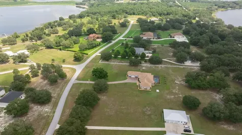 5800 Club Drive Groveland FL 34736