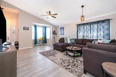 2103 Shannon Lakes Boulevard Kissimmee FL 34743