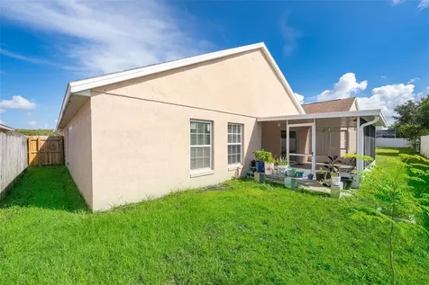 2103 Shannon Lakes Boulevard Kissimmee FL 34743