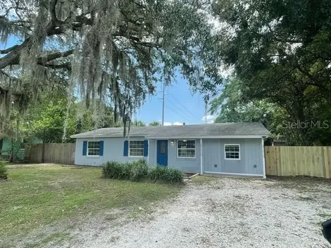 4120 Poinsettia Avenue Mount Dora FL 32757