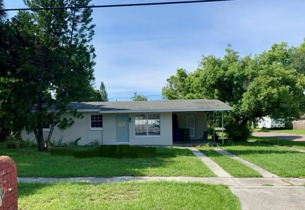 4716 W Wisconsin Avenue Tampa FL 33616