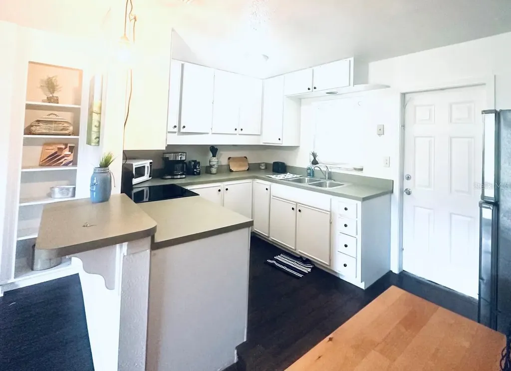 4716 W Wisconsin Avenue Tampa FL 33616