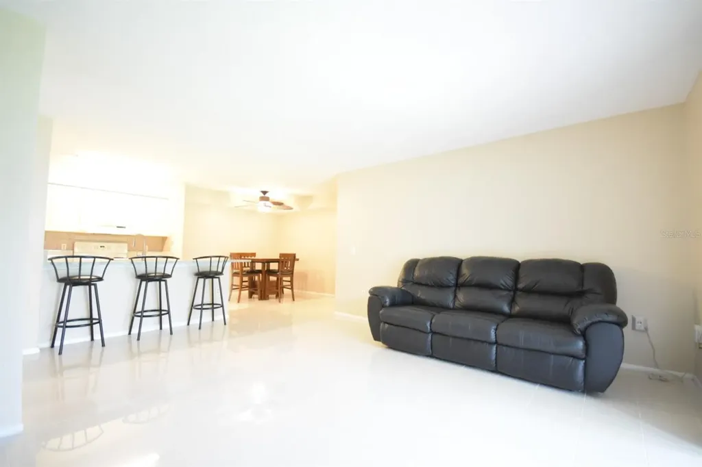 9481 Highland Oak Drive Tampa FL 33647