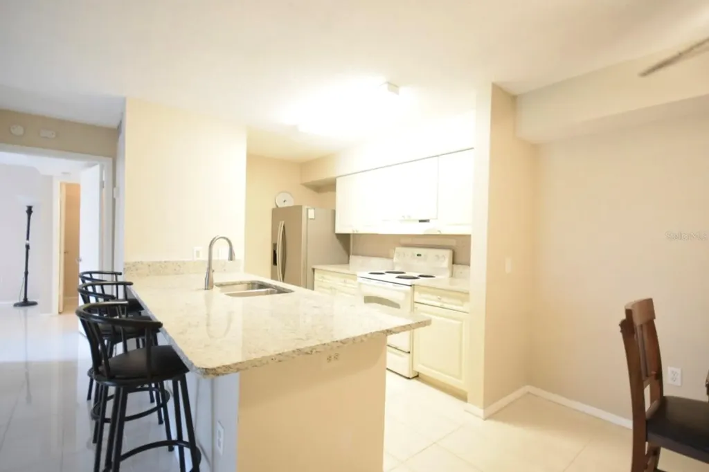 9481 Highland Oak Drive Tampa FL 33647