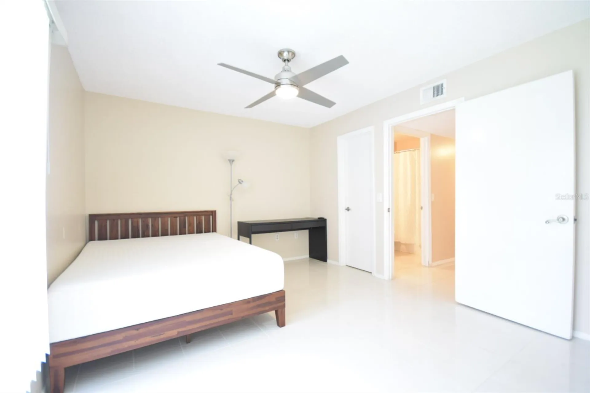9481 Highland Oak Drive Tampa FL 33647