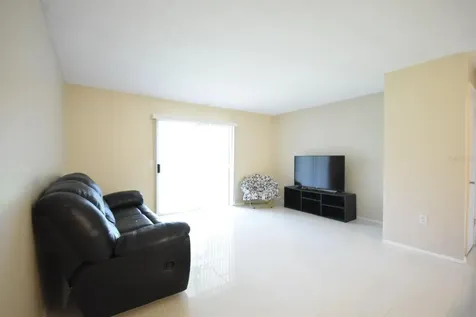 9481 Highland Oak Drive Tampa FL 33647