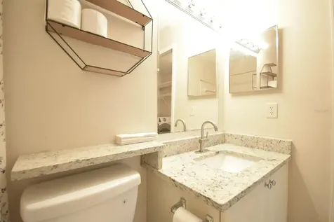 9481 Highland Oak Drive Tampa FL 33647