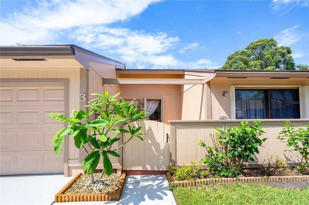 3 Winchmore Lane Boynton Beach FL 33426