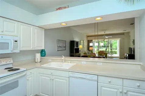 5289 Chase Oaks Drive Sarasota FL 34241