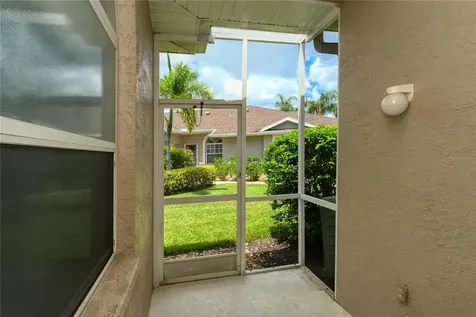 5289 Chase Oaks Drive Sarasota FL 34241