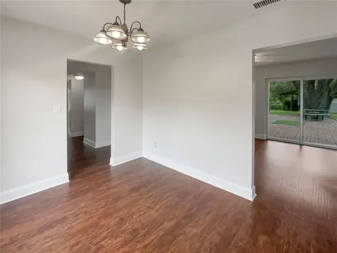 10905 N 21st Street Tampa FL 33612