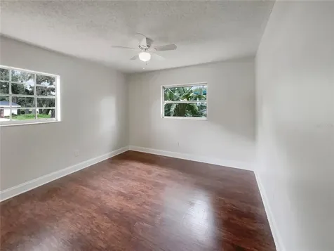 10905 N 21st Street Tampa FL 33612
