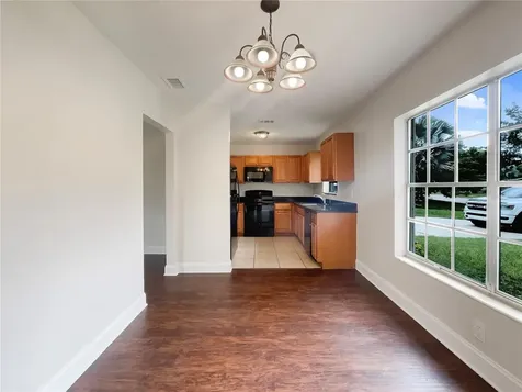 10905 N 21st Street Tampa FL 33612