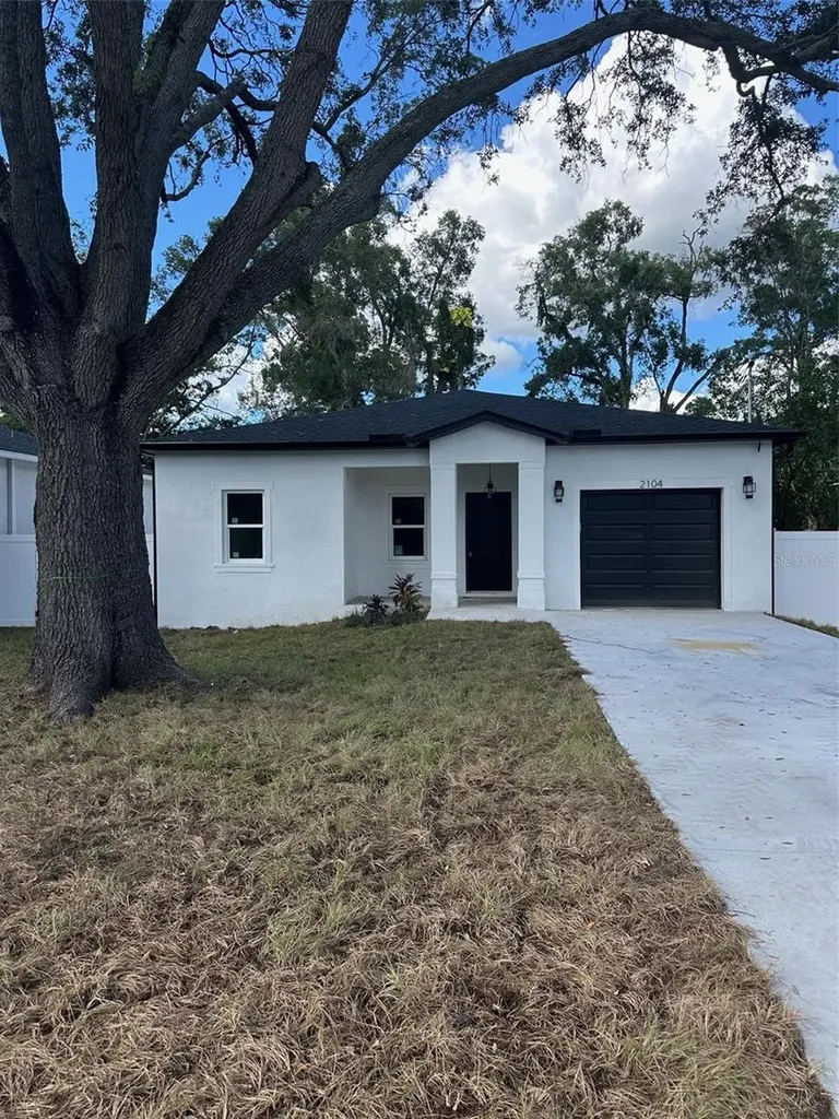 2104 E North Bay Street Tampa FL 33610