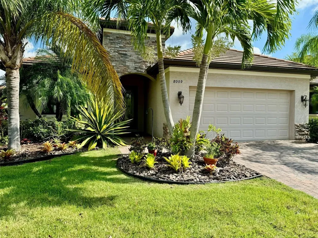 8009 Rio Bella Place Bradenton FL 34201