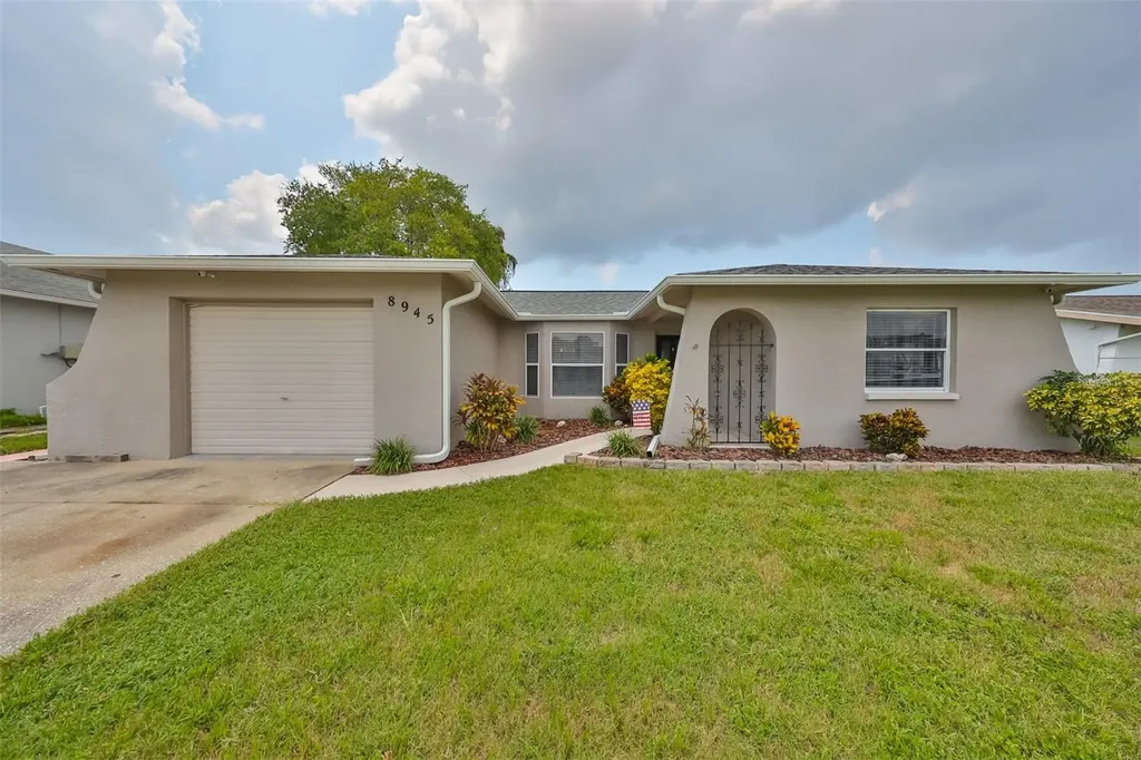 8945 Glen Moor Lane Port Richey FL 34668