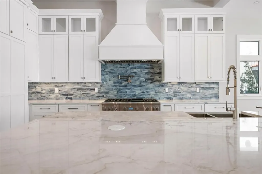 4819 Higel Avenue Sarasota FL 34242