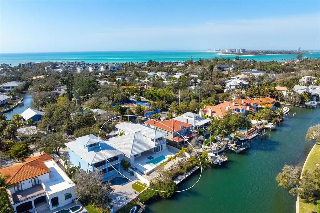 4819 Higel Avenue Sarasota FL 34242