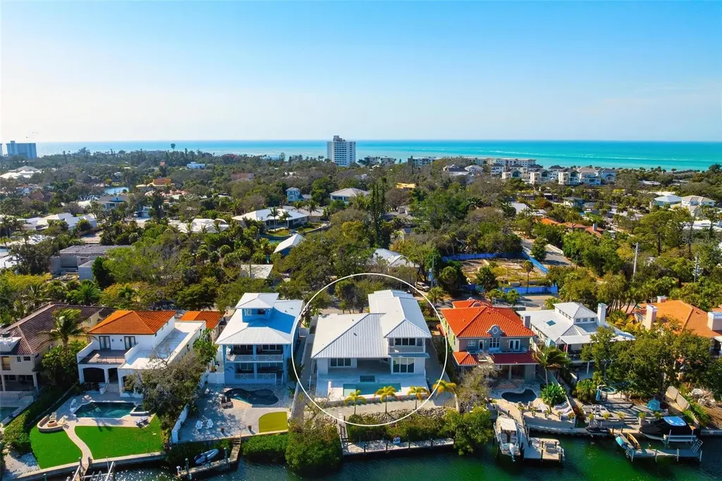 4819 Higel Avenue Sarasota FL 34242