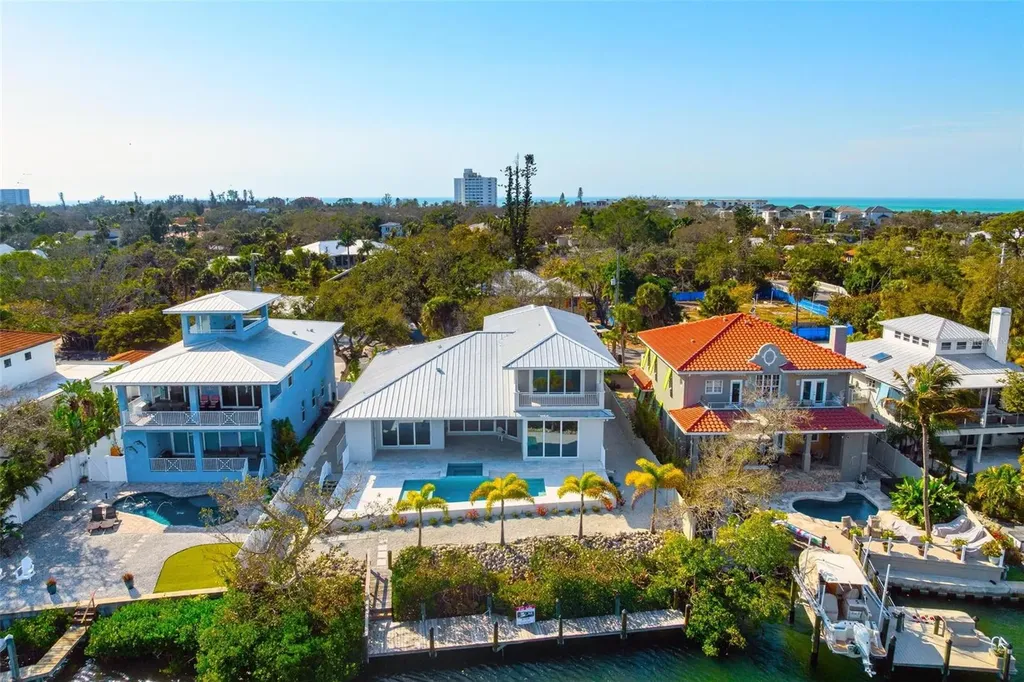 4819 Higel Avenue Sarasota FL 34242