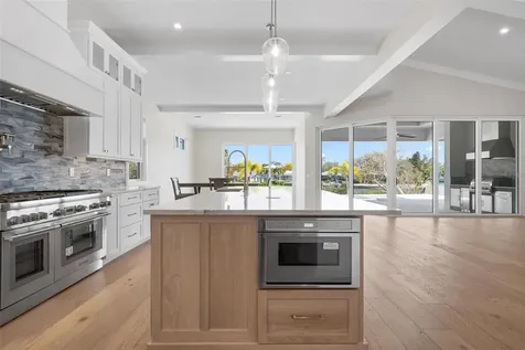 4819 Higel Avenue Sarasota FL 34242