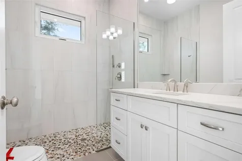 4819 Higel Avenue Sarasota FL 34242