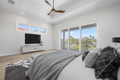4819 Higel Avenue Sarasota FL 34242