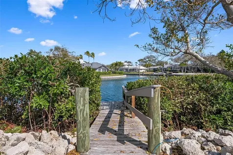4819 Higel Avenue Sarasota FL 34242