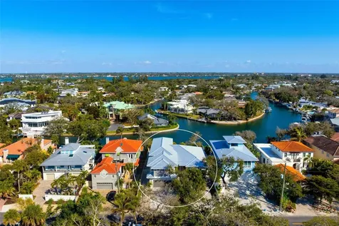 4819 Higel Avenue Sarasota FL 34242
