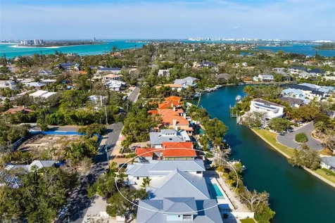 4819 Higel Avenue Sarasota FL 34242