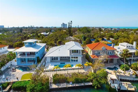 4819 Higel Avenue Sarasota FL 34242