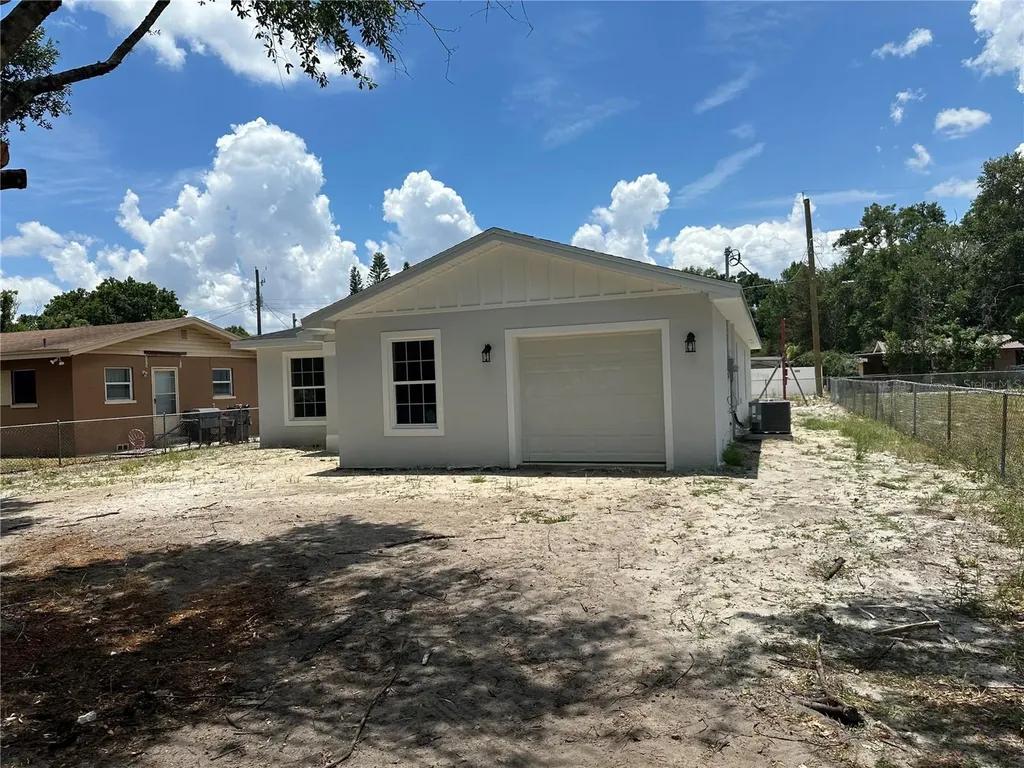 102 E Polk Street Auburndale FL 33823