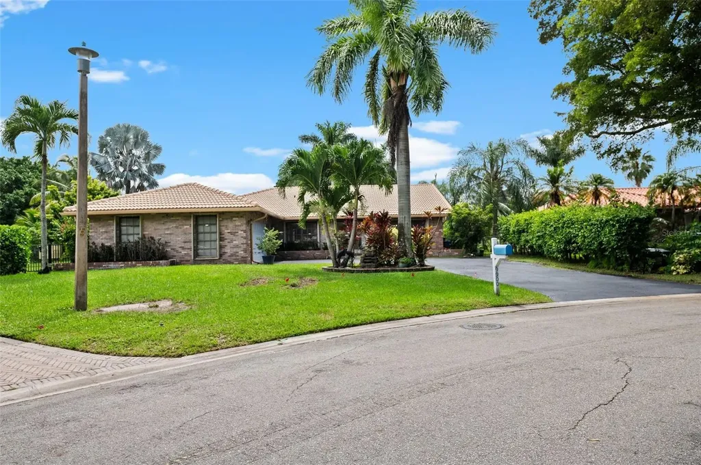 9900 NW 6th Street Coral Springs FL 33071