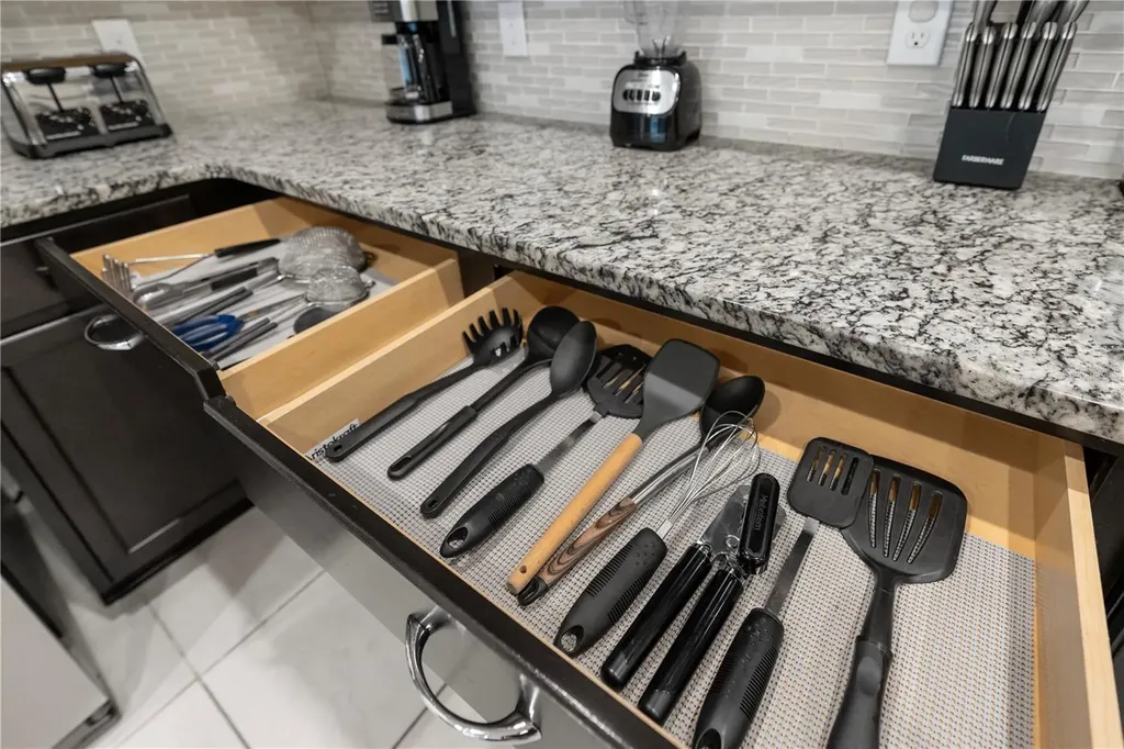 2428 Dubai Street Kissimmee FL 34747