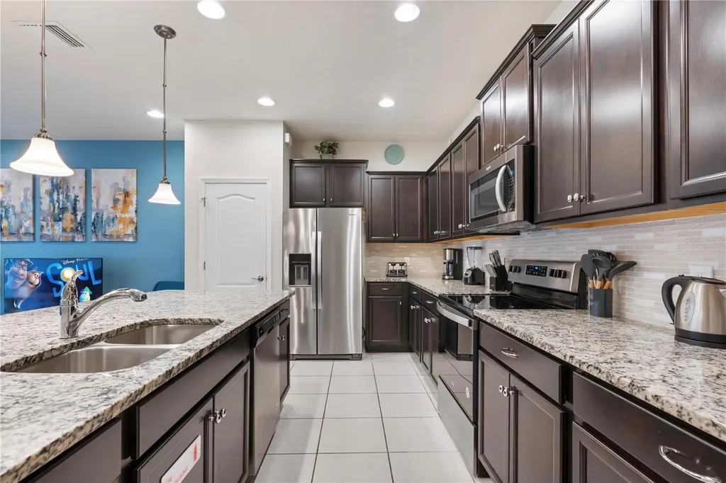 2428 Dubai Street Kissimmee FL 34747