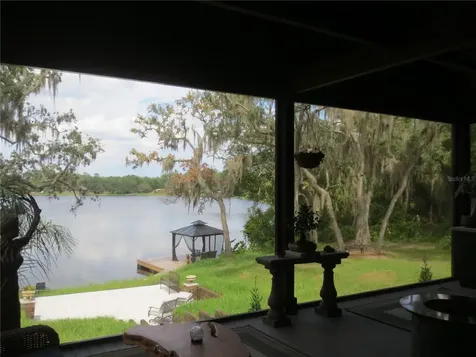 11925 SE 167th Avenue Road Ocklawaha FL 32179