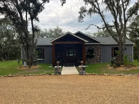 11925 SE 167th Avenue Road Ocklawaha FL 32179