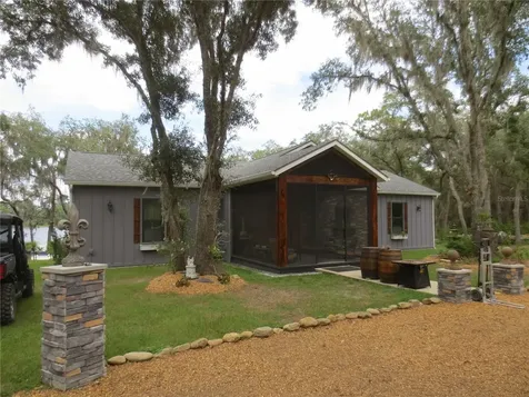 11925 SE 167th Avenue Road Ocklawaha FL 32179