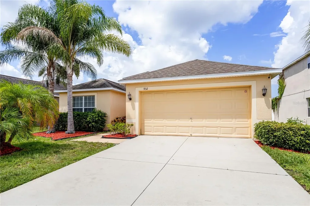 932 Meadow Glade Drive Ruskin FL 33570