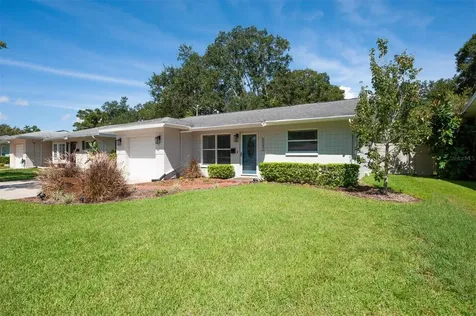 5542 Atlantic Avenue N St Petersburg FL 33703