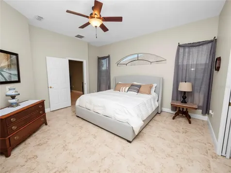 6814 Huntington Hills Boulevard Lakeland FL 33810