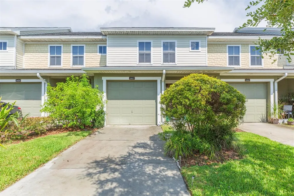 5907 Fairyhouse Lane Tampa FL 33610