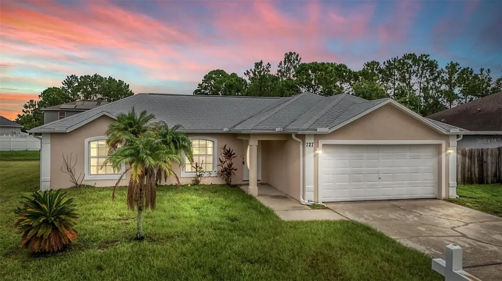 727 Pelican Court Kissimmee FL 34759